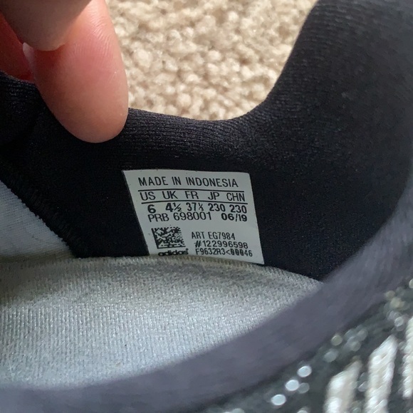 Adidas Athletic Running Shoes size 6 - Picture 10 of 11